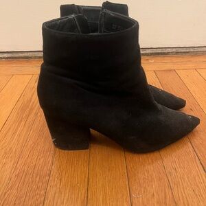 Elegant Black Ankle Boots